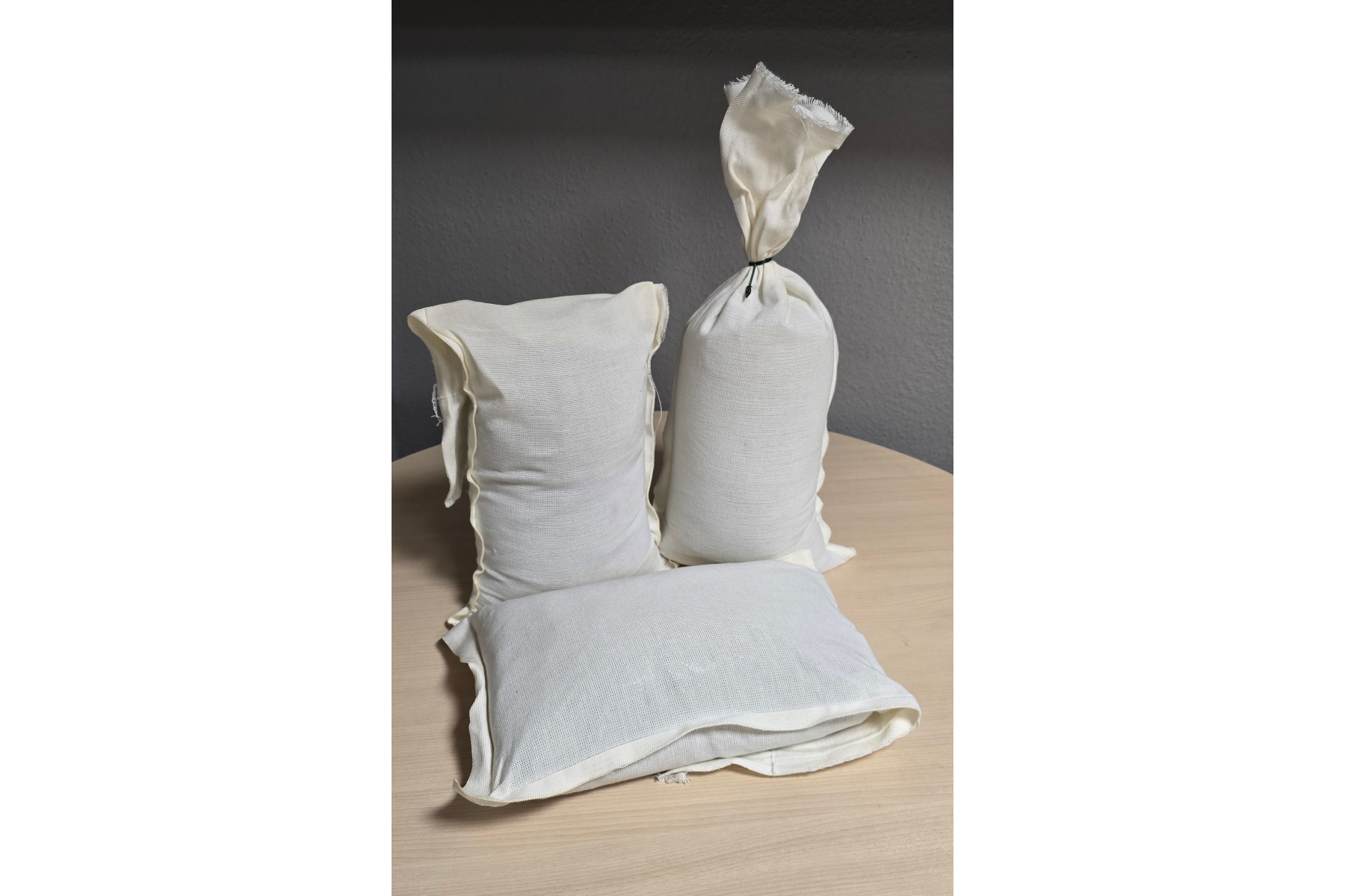 PAC Säcke (Polyacryl) vernäht oder zugerödelt